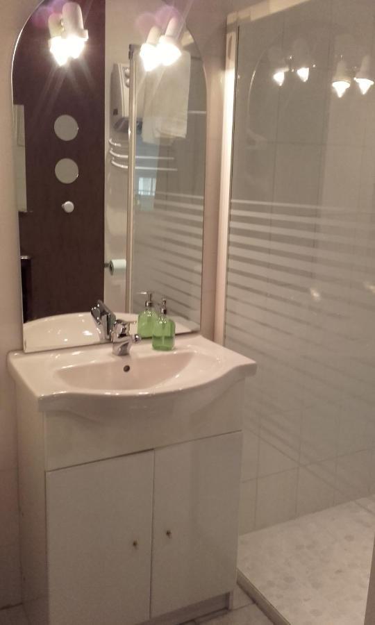 Saint-André-de-Cubzac Le Ti'Roussat B&B 외부 사진